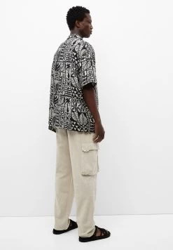 PULL & BEAR Floral Print- Overhemd - Black -PULL BEAR Winkel 4cdaf4cd67cc4c638462f5f13649966d