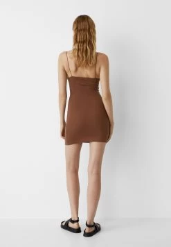 PULL & BEAR Short With Thin Straps- Jurk - Brown 8 PULL & BEAR Short With Thin Straps- Jurk - Brown -PULL BEAR Winkel 4ce32e5c46a347c0b26c3ee3f7b35334