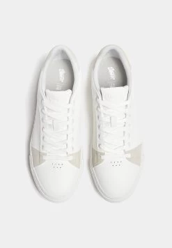 PULL & BEAR With Detailing - Basic - Sneakers Laag - White -PULL BEAR Winkel 4d143d20b8884cd7b732b0e63df6c809
