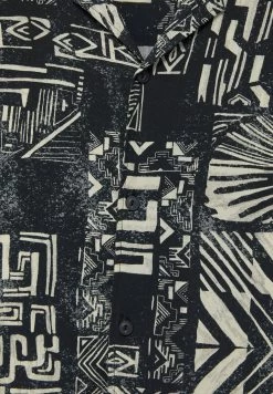 PULL & BEAR Short Sleeve Printed - Overhemd - Black -PULL BEAR Winkel 4dd3686c26a24b0088fed97566a83ea2