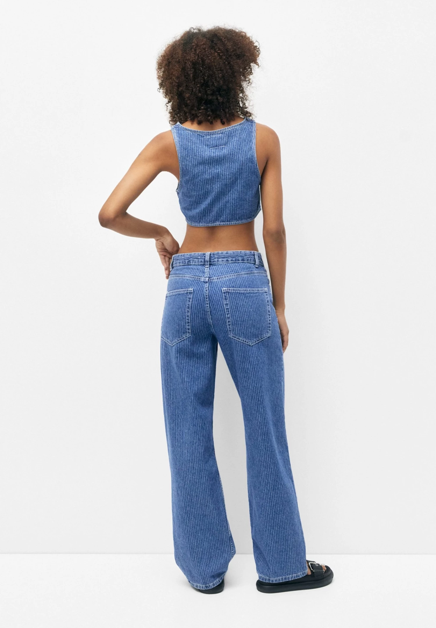 PULL & BEAR Cropped Striped - Bodywarmer - Blue Denim 3 PULL & BEAR Cropped Striped - Bodywarmer - Blue Denim - Afbeelding 3