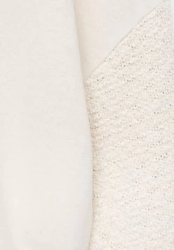 PULL & BEAR Crochet - Hoodie - Beige 11 PULL & BEAR Crochet - Hoodie - Beige -PULL BEAR Winkel 4ec81dbd29be42a781574ed08a7742c8