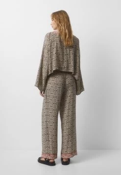 PULL & BEAR Print With Latticework - Wrap - Broek - Black -PULL BEAR Winkel 51cdf68a0fc44cedab302e1fe77e7c9c