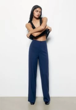 PULL & BEAR Regular Fit With Darts - Broek - Mottled Dark Blue -PULL BEAR Winkel 526c44d6bbf049e6a04c8081669a255d