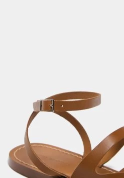 PULL & BEAR Strappy - Teensandalen - Brown -PULL BEAR Winkel 540e4b97b6c041ca8c861d2ca45aa9f6