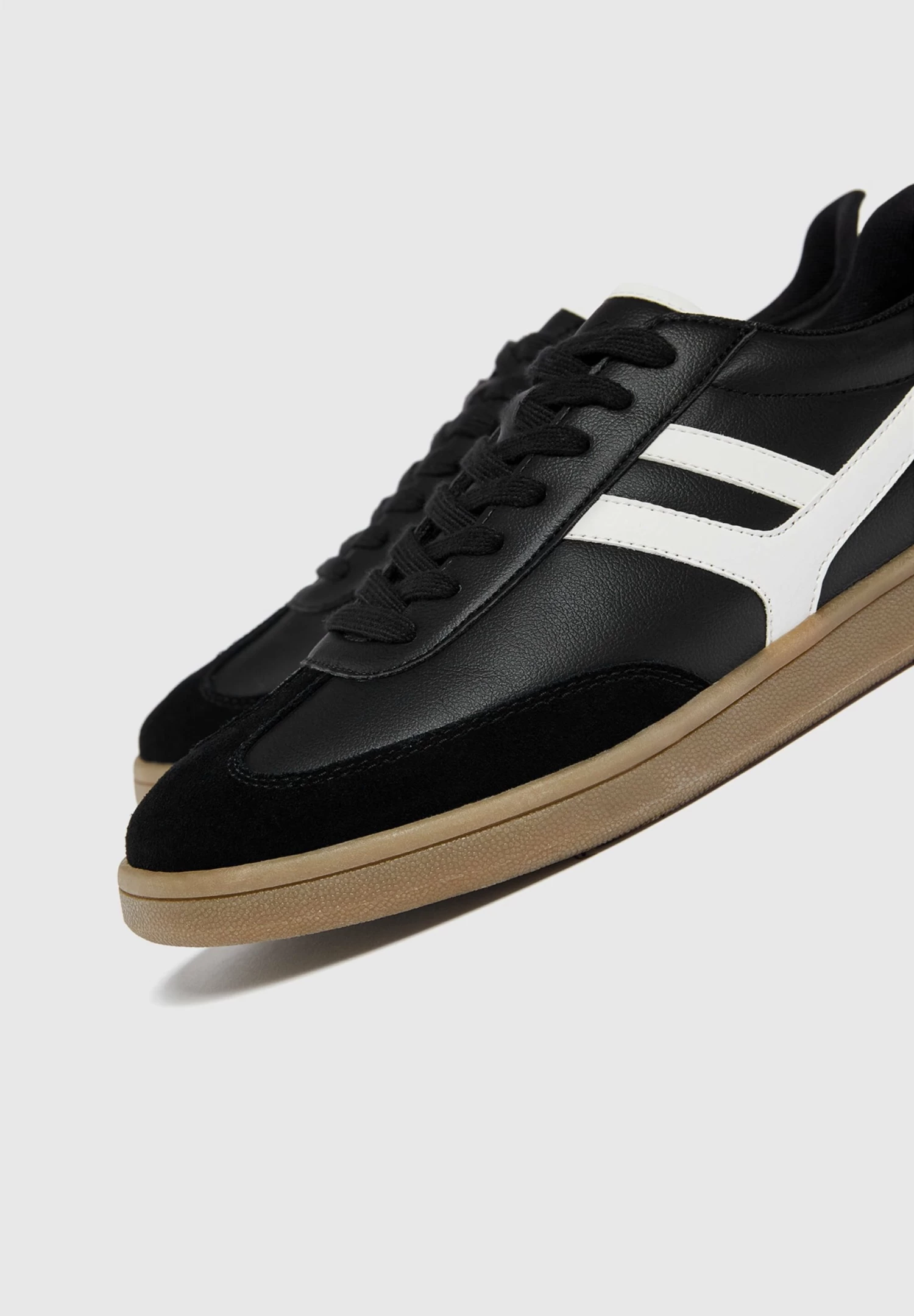 PULL & BEAR Contrast Retro- Sneakers Laag - Black 5 PULL & BEAR Contrast Retro- Sneakers Laag - Black - Afbeelding 5