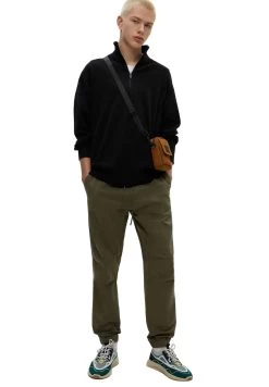 PULL & BEAR Basic Joggers - Trainingsbroek - Dark Green -PULL BEAR Winkel 5a40f3054b7c4b81ae1673aa1fcb7a96