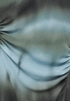 PULL & BEAR Long Tie-Dye- Maxi-Jurk - Green -PULL BEAR Winkel 5a842fe664c24ae4ad1893e5ae3c1c84