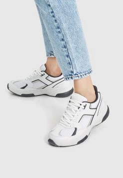 PULL & BEAR Running - Sneakers Laag - White