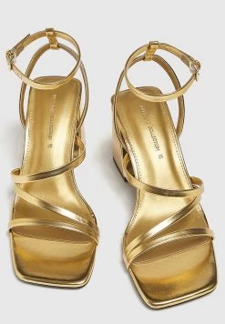 PULL & BEAR Sandalen Met Hoge Hak - Gold Coloured 7 PULL & BEAR Sandalen Met Hoge Hak - Gold Coloured -PULL BEAR Winkel 5e1ead9da4724e28a173599d2474d5ad