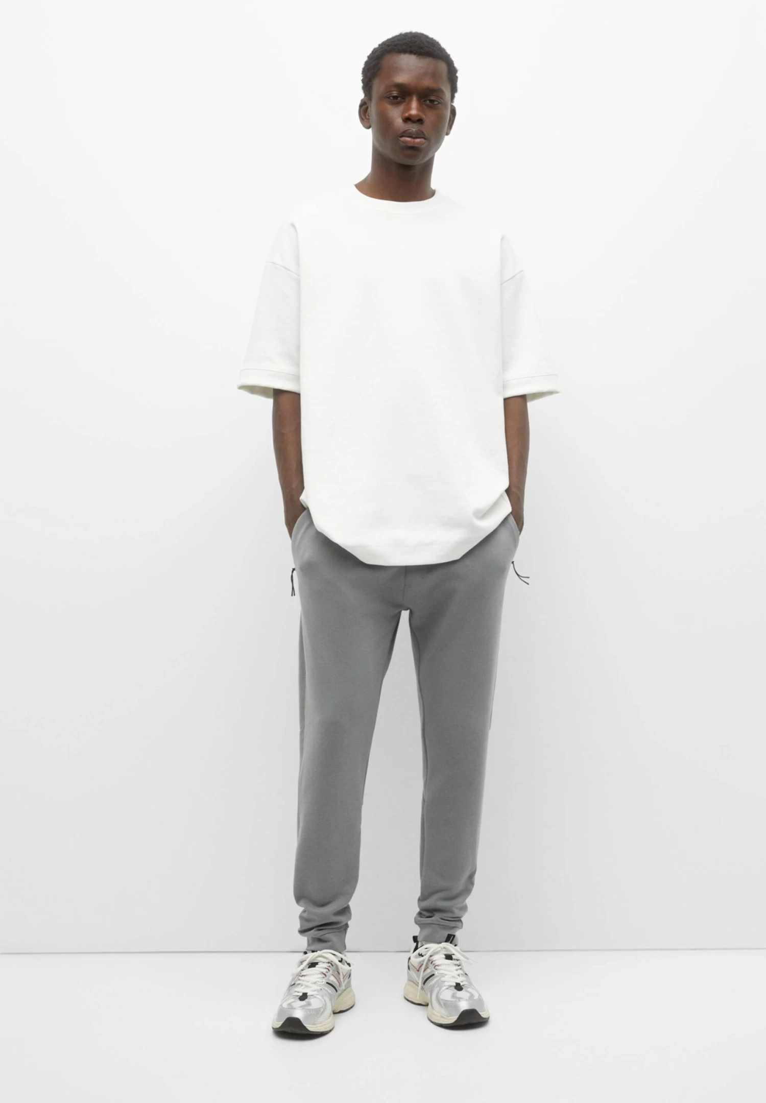 PULL & BEAR With Zip Pockets - Trainingsbroek - Grey 2 PULL & BEAR With Zip Pockets - Trainingsbroek - Grey - Afbeelding 2