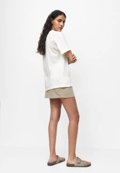 PULL & BEAR Short Sleeve With Photo - T-Shirt Print - White -PULL BEAR Winkel 60ed3d506d064408b9381f0e20637e96