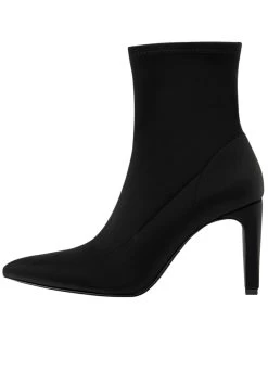 PULL BEAR Winkel 14 PULL & BEAR Enkellaarsjes Met Hoge Hak - Black