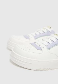 PULL & BEAR Casual Fit - Sneakers Laag - Multi Coloured -PULL BEAR Winkel 61c6b481eb7b4b3f9b3d3030bd2a5c9e