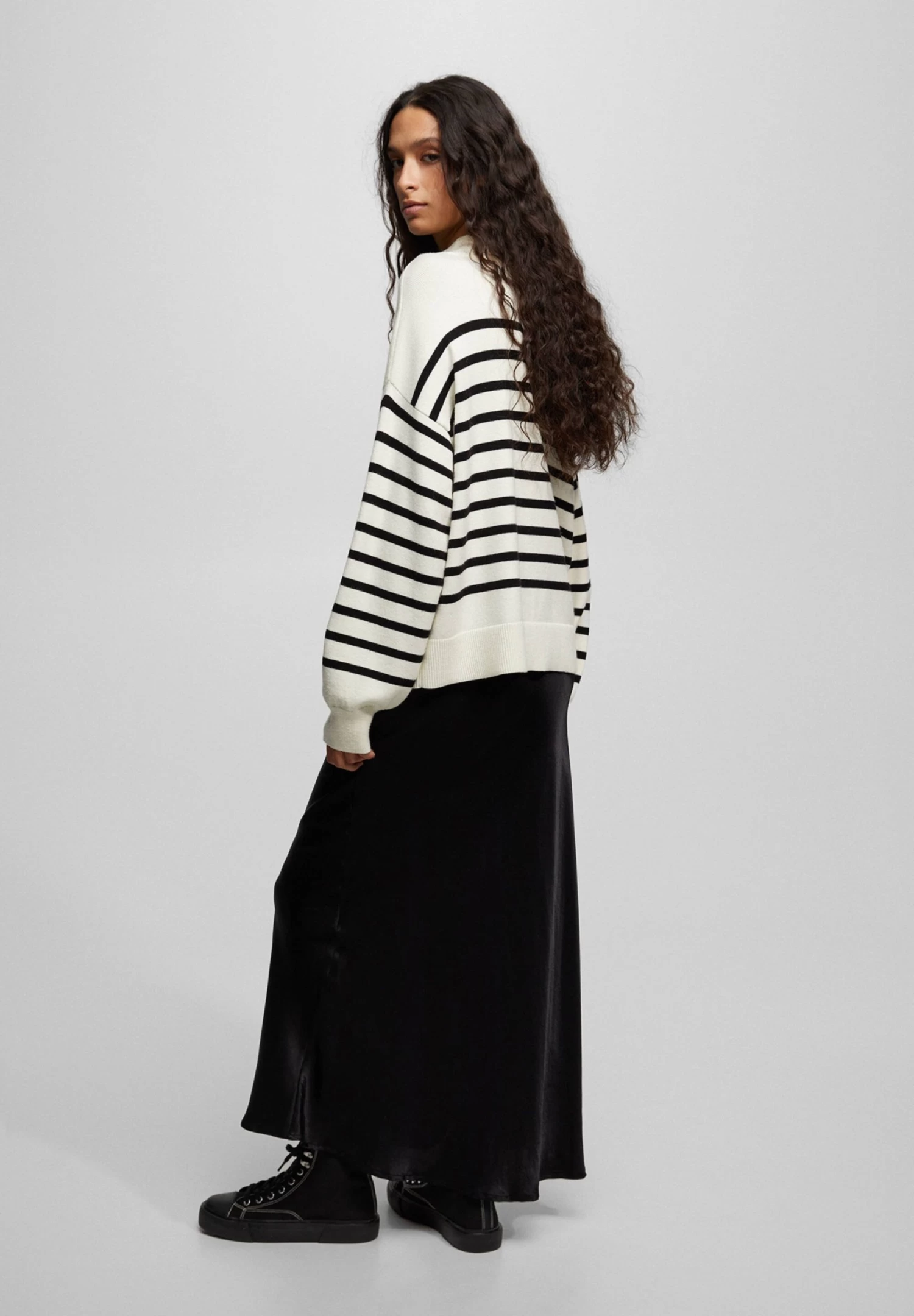 PULL & BEAR Striped With Buttons - Trui - Mottled Beige 3 PULL & BEAR Striped With Buttons - Trui - Mottled Beige - Afbeelding 3