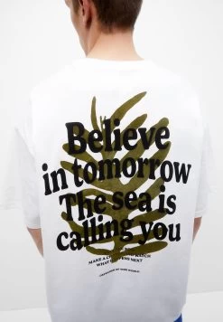 PULL & BEAR The Sea Is Calling You - T-Shirt Print - White -PULL BEAR Winkel 634c80e11fe142b0b67a7b50d928d86a