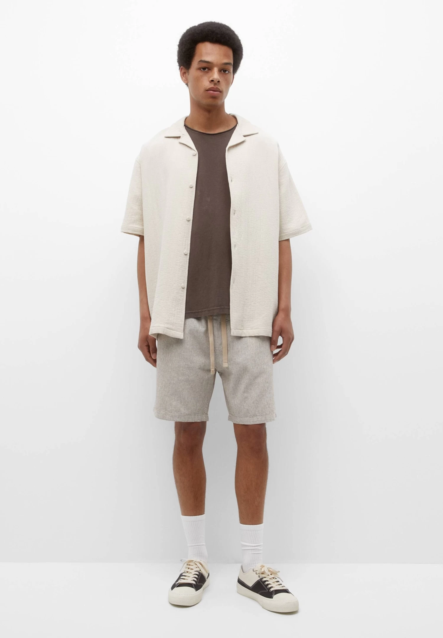 PULL & BEAR Rustic Striped - Shorts - Beige 2 PULL & BEAR Rustic Striped - Shorts - Beige - Afbeelding 2