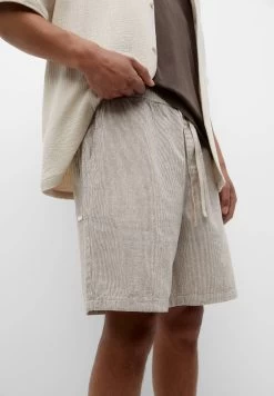 PULL & BEAR Rustic Striped - Shorts - Beige 10 PULL & BEAR Rustic Striped - Shorts - Beige -PULL BEAR Winkel 66c6f5e815e64f2babea62f467ef4c91