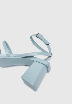 PULL & BEAR Strappy Heeled - Sandalen - Blue -PULL BEAR Winkel 67e2c71804a046a9aa54bb410338db09