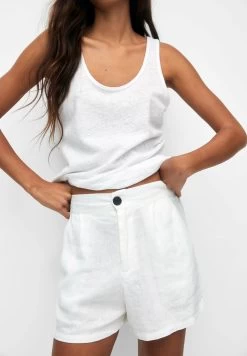 PULL & BEAR Rustic - Shorts - White -PULL BEAR Winkel 68a3b6ecf4a94626b1809c6abbdd9e25