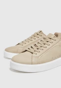 PULL & BEAR Casual - Sneakers Laag - Beige -PULL BEAR Winkel 6a1e04fd4ac44d05ae14ef6594825ea3