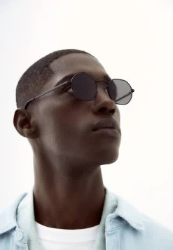 PULL & BEAR Geometric- Zonnebril - Black