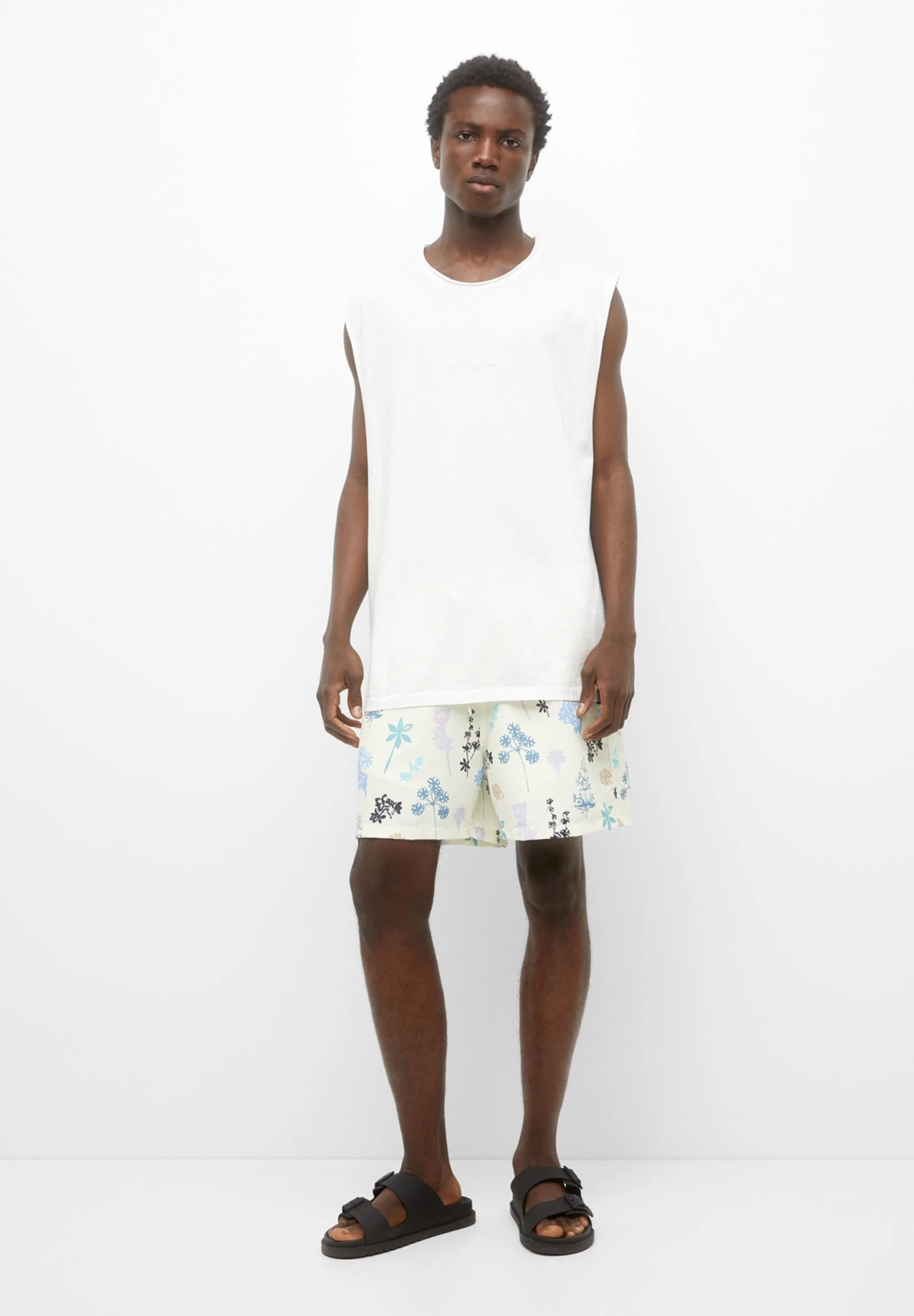 PULL & BEAR Floral Print - Zwemshorts - Beige 2 PULL & BEAR Floral Print - Zwemshorts - Beige - Afbeelding 2