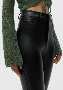PULL & BEAR Skinny - Broek - Black -PULL BEAR Winkel 72da8a8bf1324afe9f7179ba5b72aae8