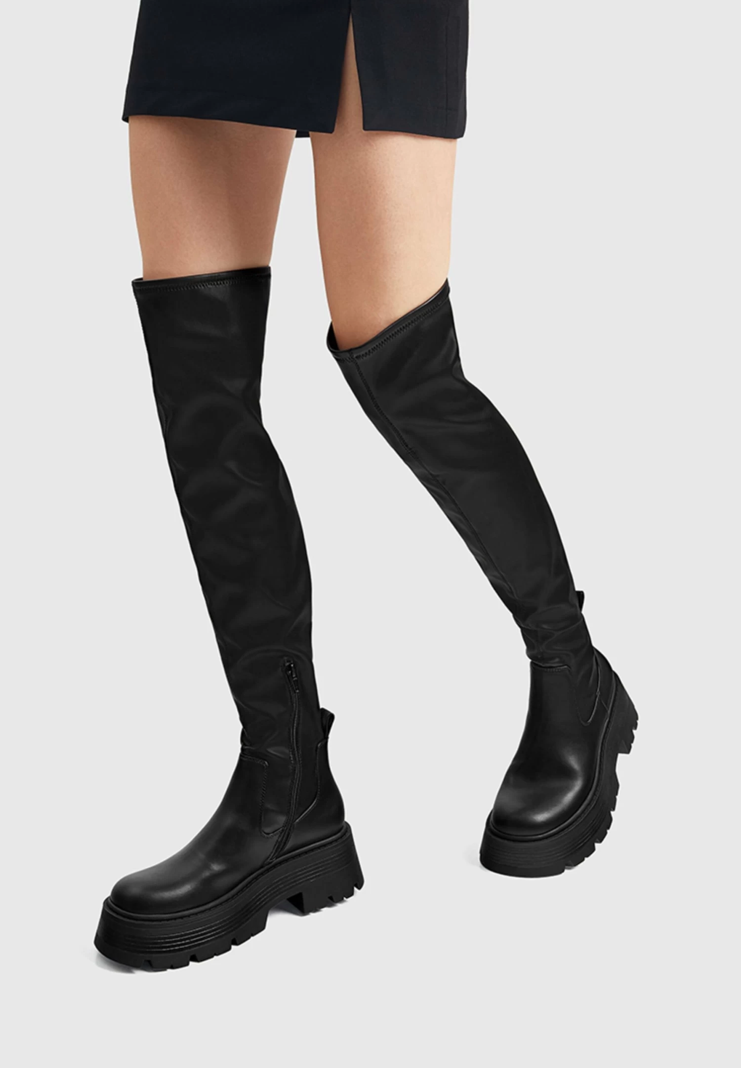 PULL & BEAR Overknee Laarzen - Black 1 PULL & BEAR Overknee Laarzen - Black