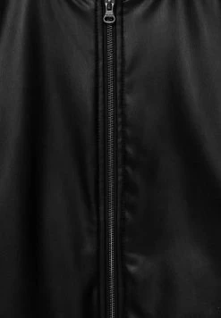 PULL & BEAR Imitatieleren Jas - Black 13 PULL & BEAR Imitatieleren Jas - Black -PULL BEAR Winkel 756a045b94ce44109bf24f84382182e9