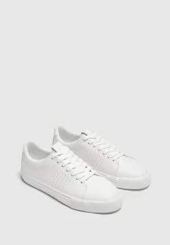 PULL & BEAR Casual Perforated - Sneakers Laag - White -PULL BEAR Winkel 79a569573cca4e178cdaaeb8930306ce