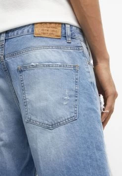 PULL & BEAR Ripped Bermuda- Jeansshort - Blue 12 PULL & BEAR Ripped Bermuda- Jeansshort - Blue -PULL BEAR Winkel 7af6a829aa85499e8bf0672d90364528