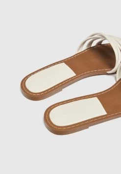 PULL & BEAR Strappy - Muiltjes - Nude -PULL BEAR Winkel 7f334009f34c40198b54b32d2a34f46c