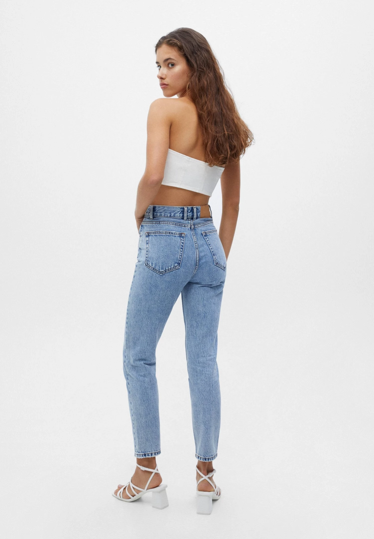 PULL & BEAR Mom Fit - Jeans Tapered Fit - Blue Denim 3 PULL & BEAR Mom Fit - Jeans Tapered Fit - Blue Denim - Afbeelding 3