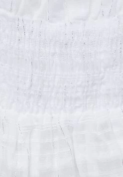 PULL & BEAR With Frills - Top - White -PULL BEAR Winkel 80c1332a2020478f880c9de365280e7e