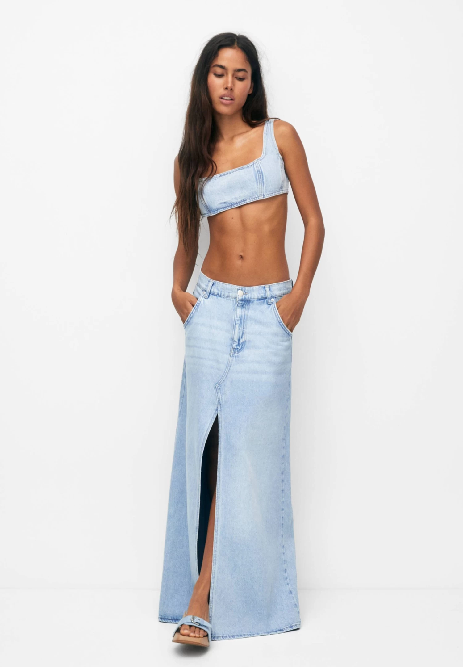 PULL & BEAR Long- A-Lijn Rok - Blue Denim 2 PULL & BEAR Long- A-Lijn Rok - Blue Denim - Afbeelding 2