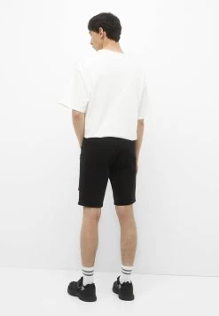 PULL & BEAR Ripped Bermuda- Jeansshort - Black -PULL BEAR Winkel 84b791638aa9408cacc33e10e6be9abe
