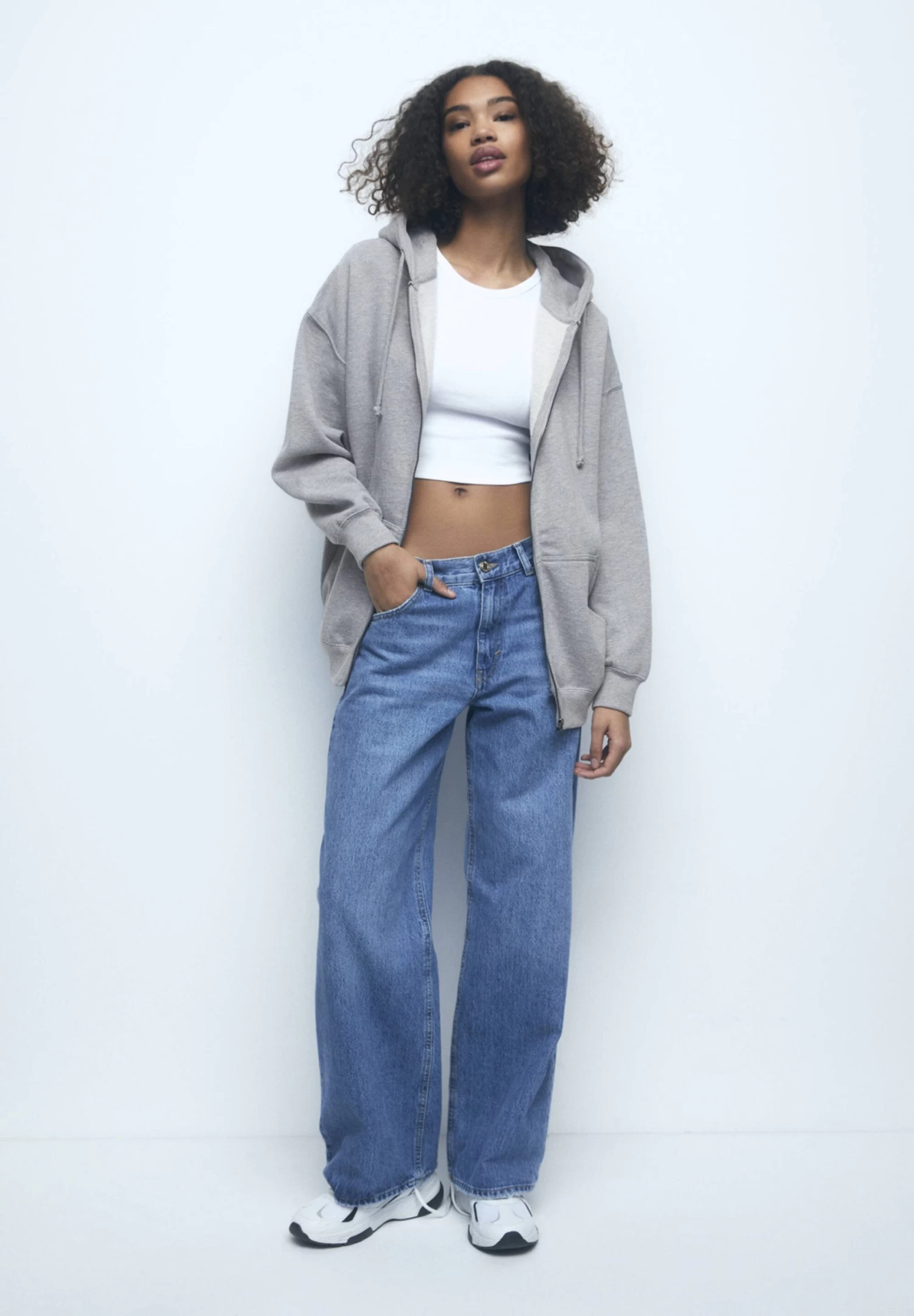 PULL & BEAR Basic Oversize- Sweater Met Rits - Grey 2 PULL & BEAR Basic Oversize- Sweater Met Rits - Grey - Afbeelding 2
