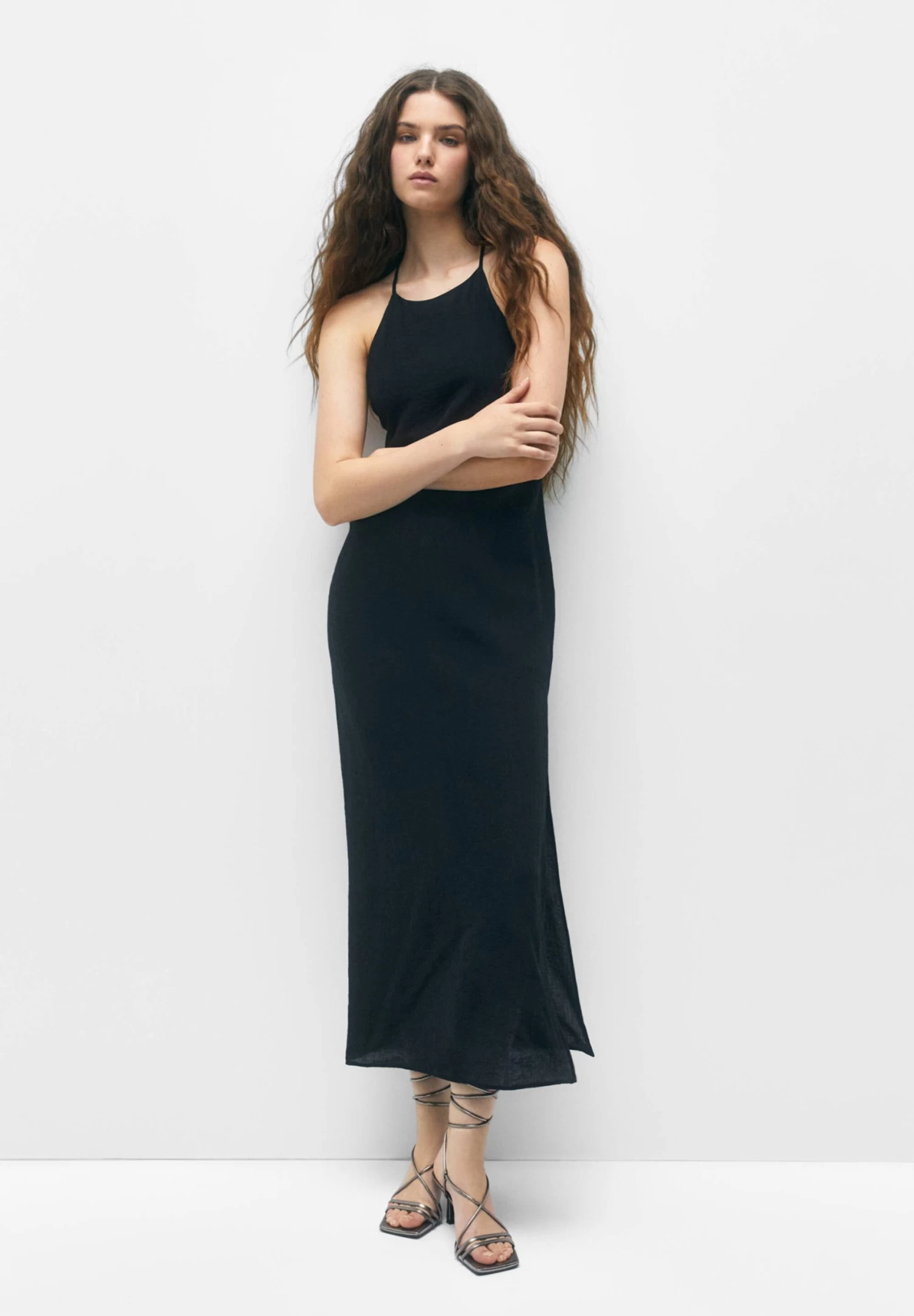 PULL & BEAR Strappy Halter - Maxi-Jurk - Black 1 PULL & BEAR Strappy Halter - Maxi-Jurk - Black
