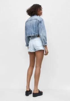 PULL & BEAR Ripped - Jeansshort - Stone Blue Denim -PULL BEAR Winkel 8e97ebe1eb4a43eeba58cc633585c5f1