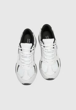 PULL & BEAR Running - Sneakers Laag - White -PULL BEAR Winkel 90d66d9ed6a74ac6a5d474e970806946