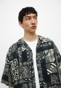 PULL & BEAR Short Sleeve Printed - Overhemd - Black -PULL BEAR Winkel 923edd6651b64b528daccf98423d2581