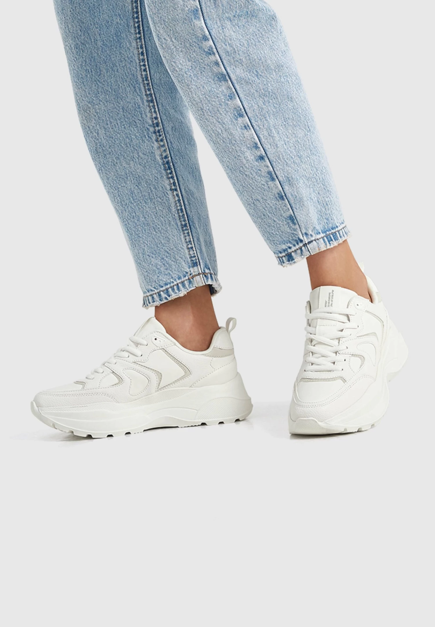PULL & BEAR Dicker Sohle - Sneakers Laag - White 1 PULL & BEAR Dicker Sohle - Sneakers Laag - White