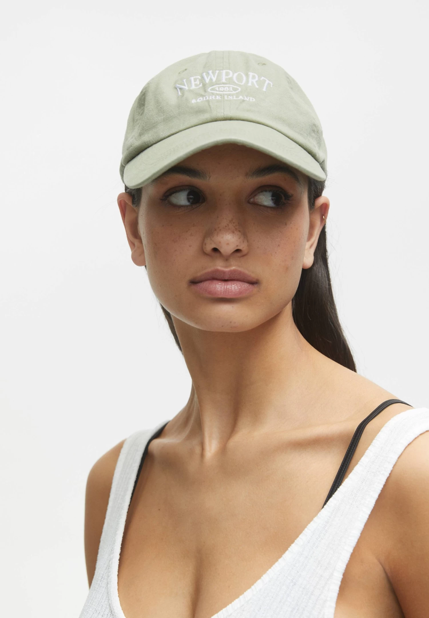 PULL & BEAR With Embroidery - Pet - Light Green 1 PULL & BEAR With Embroidery - Pet - Light Green