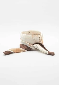 PULL & BEAR Paisley Print - Sjaal - Light Brown -PULL BEAR Winkel 9b531d67f04844509e91a1be11475924