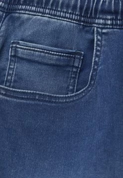 PULL & BEAR Bermuda Trunk - Jeansshort - Blue Denim -PULL BEAR Winkel 9c08d208252b4387bbde268cbee7c5be