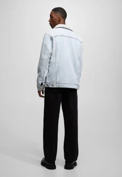 PULL & BEAR Spijkerjas - Stone Blue Denim -PULL BEAR Winkel 9d5df6c8a0e54291bee2a69c1f64047b