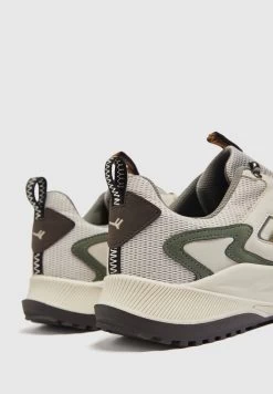 PULL & BEAR Technical- Sneakers Laag - Mottled Beige -PULL BEAR Winkel a01744b5fcaf422daf1496cce507dbf3