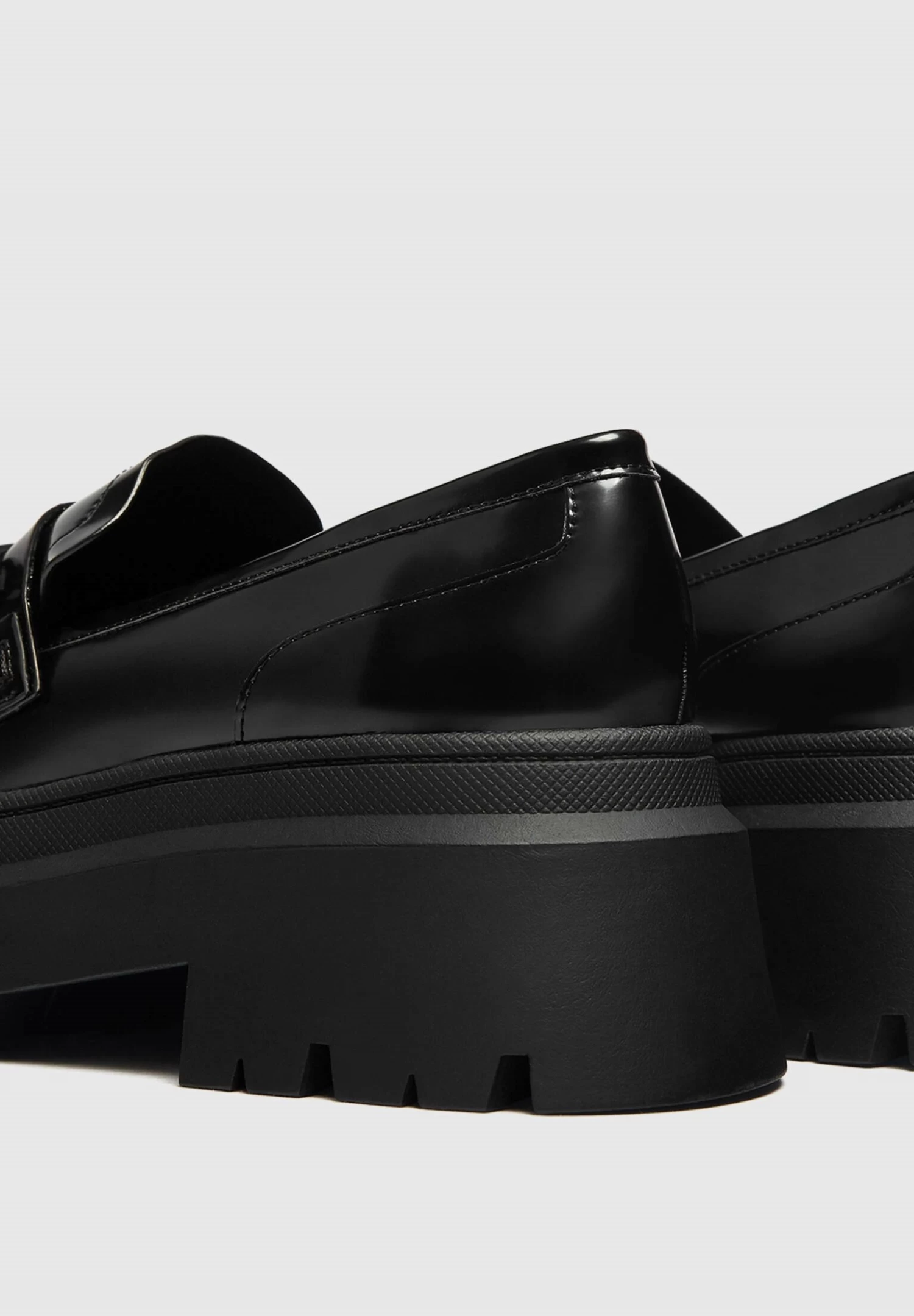 PULL & BEAR Mocassins - Black 4 PULL & BEAR Mocassins - Black - Afbeelding 4