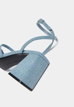 PULL & BEAR Strappy -Heel- Sandalen - Blue Denim -PULL BEAR Winkel a19360f612d8458ba51876b718c1c1b8